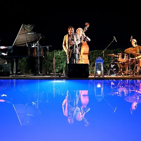 Отель Punta Negra