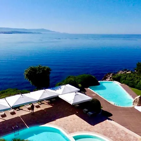 فندق Punta Negra 4*